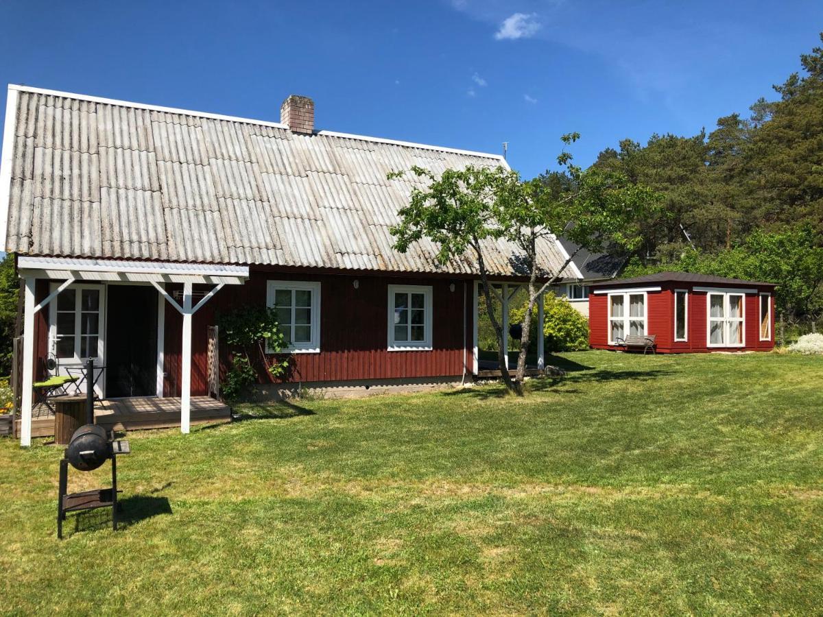 Sarapuu puhkemaja Villa Hullo Bagian luar foto